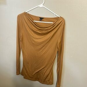 Ann Taylor cowl neck softtt shirt. Size medium